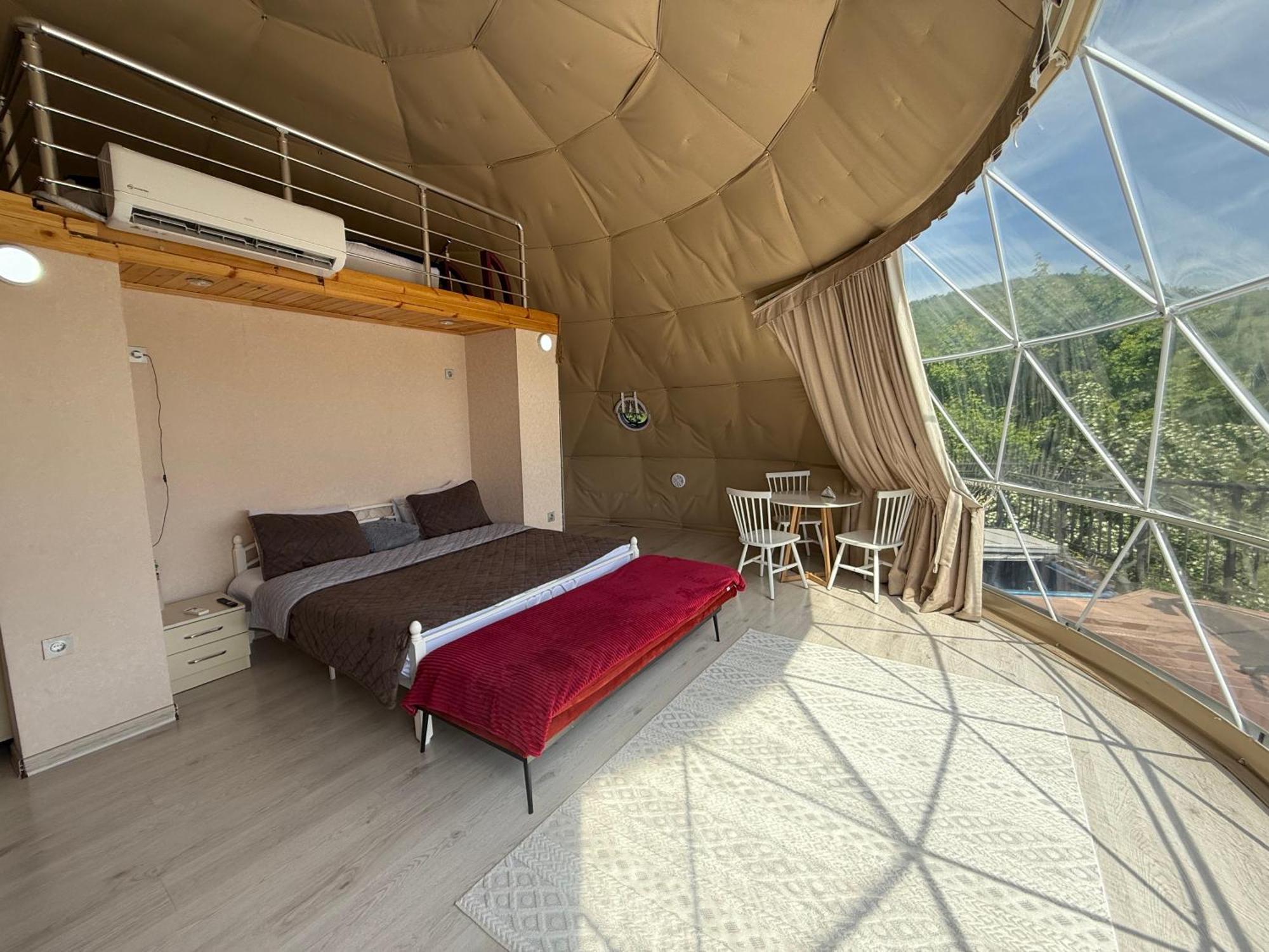 Apartment Dream Domes Luxury Glamping Tents